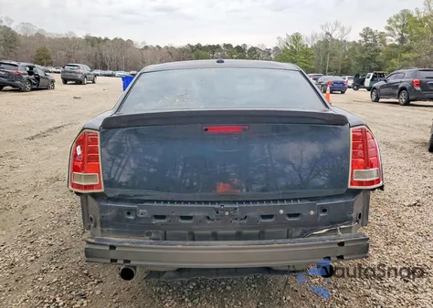 2014 Chrysler 300 S z USA, uszkodzony, nr VIN 2C3CCABG2EH276188